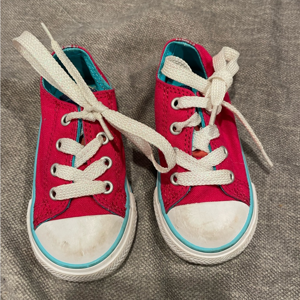 Pink converse toddler 6